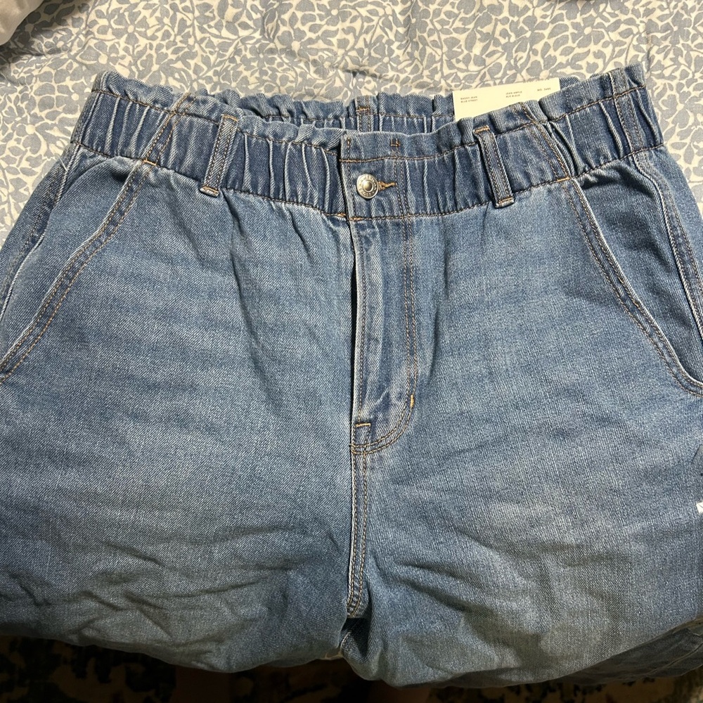 American Eagle Baggy Jeans